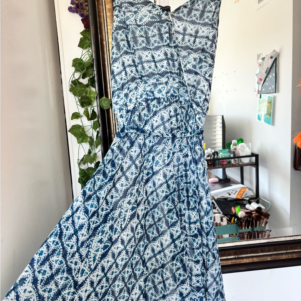 Banana Republic Geometric Blue and White Midi Dress
